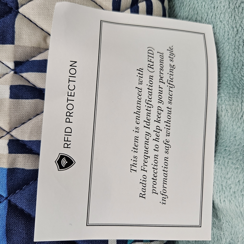 Vera Bradley Chic Blue Plaid Quilted Wallet - Picture 5 of 11